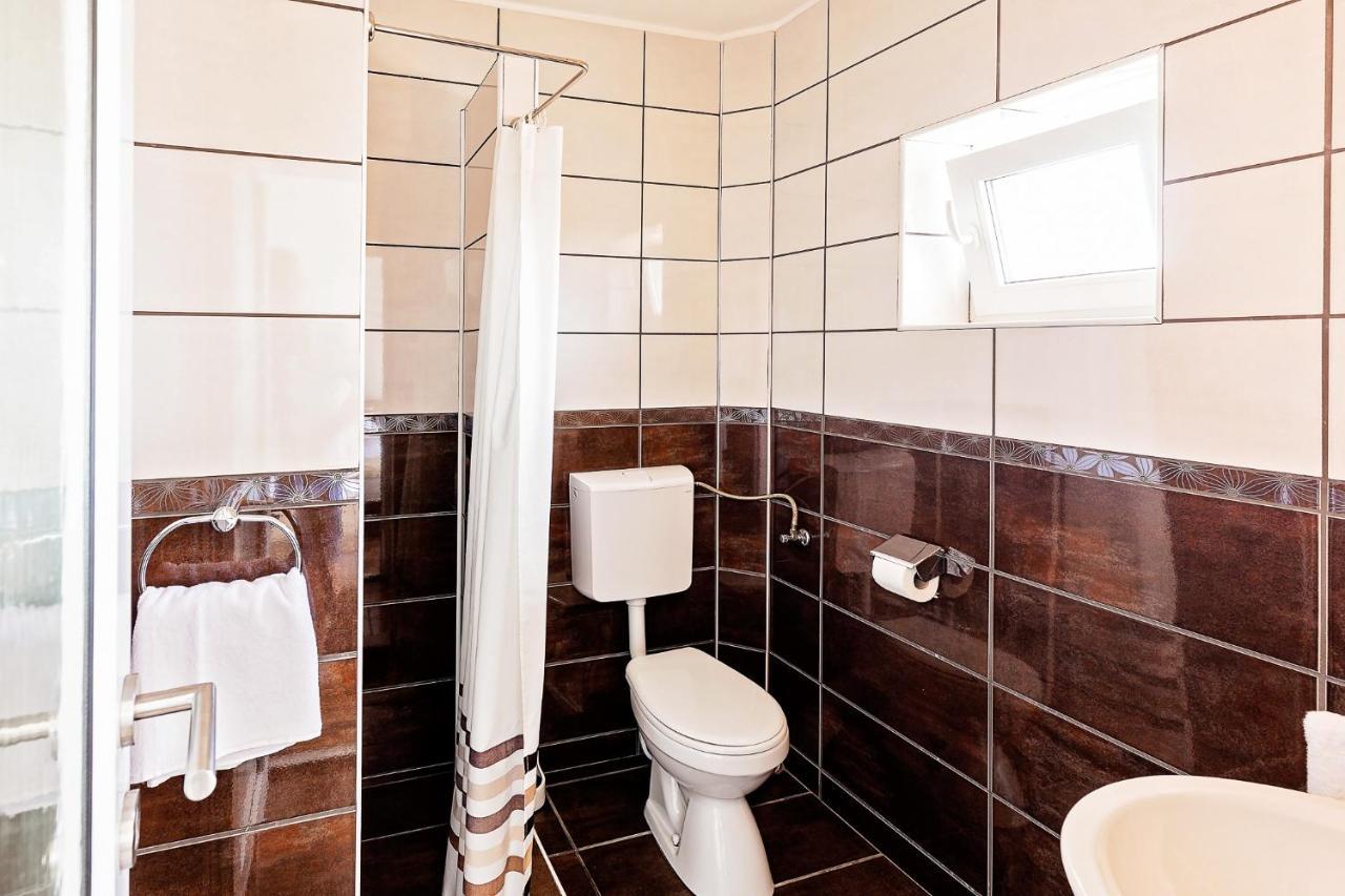 Vila Mosel Două Mai Eksteriør billede