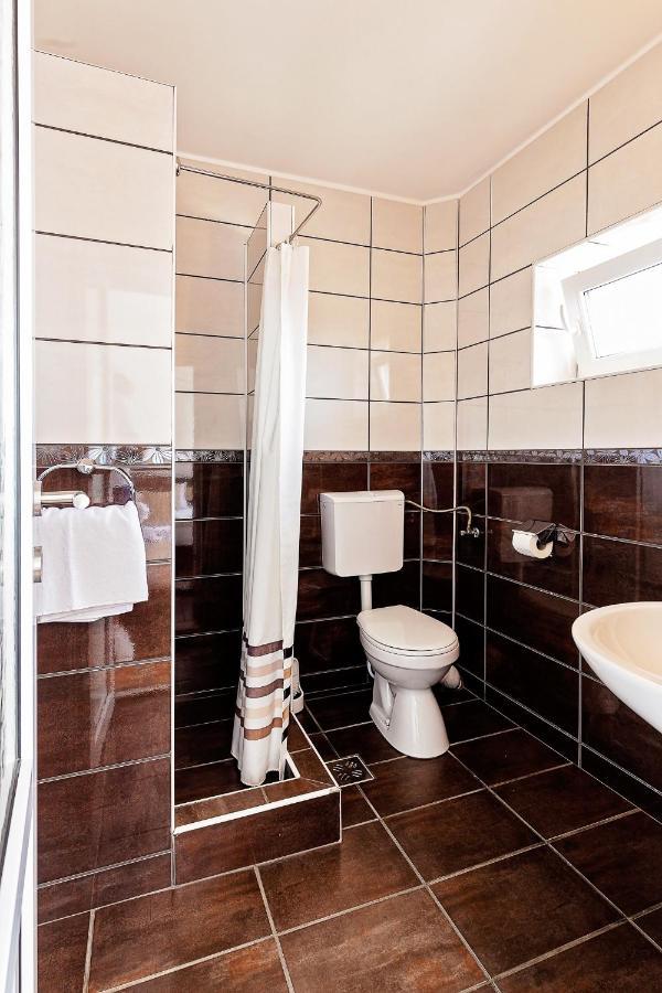 Vila Mosel Două Mai Eksteriør billede