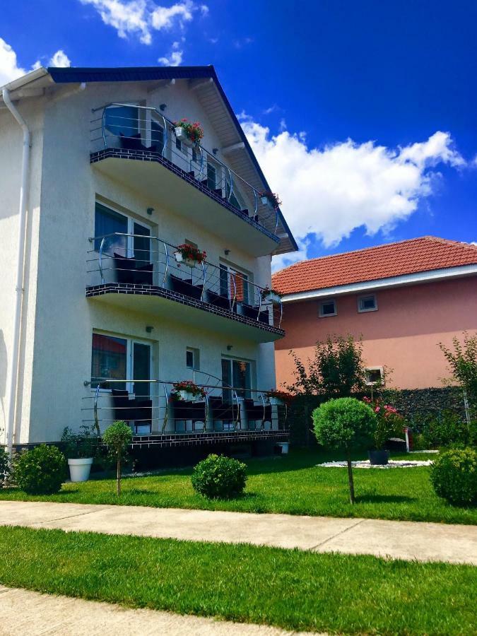 Vila Mosel Două Mai Eksteriør billede
